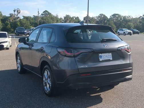 Gray 2024 Honda HR-V LX