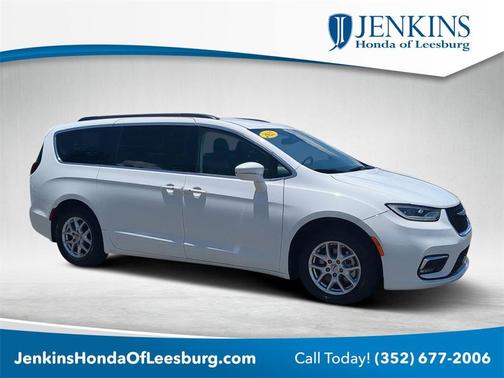 2022 Chrysler Pacifica Touring-L