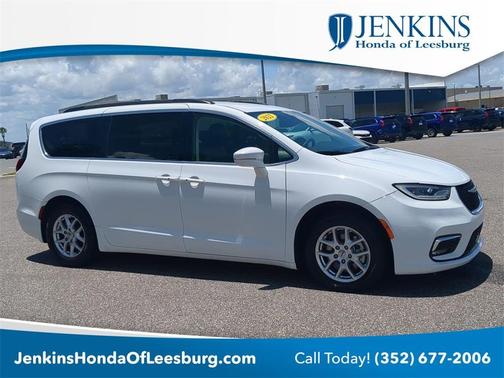 2022 Chrysler Pacifica Touring-L