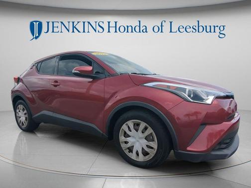 Pearl 2019 Toyota C-HR LE