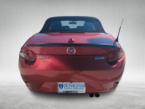 2016 Mazda MX-5 Miata Club