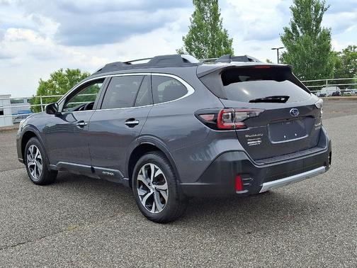2021 Subaru Outback Touring XT