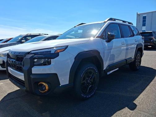 Crystal White Pearl 2026 Subaru Outback Wilderness