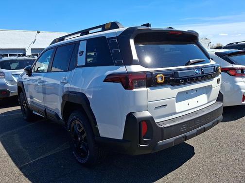 Crystal White Pearl 2026 Subaru Outback Wilderness