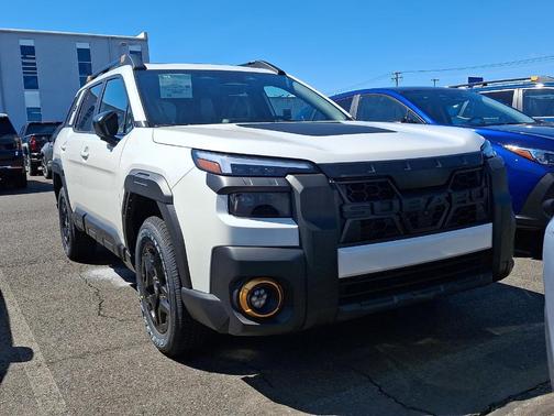 Crystal White Pearl 2026 Subaru Outback Wilderness