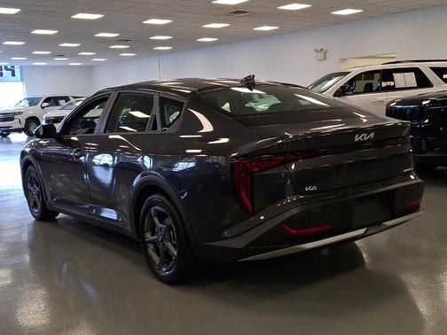 2025 Kia K4 