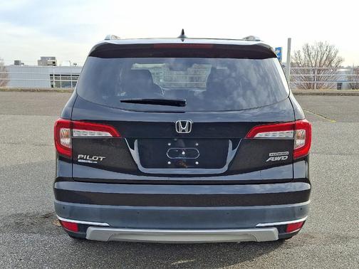 2021 Honda Pilot Touring 7-Passenger