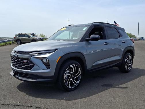 Sterling Gray Metallic 2025 Chevrolet Trailblazer RS