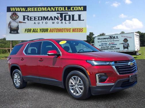 Radiant Red Tintcoat 2023 Chevrolet Traverse LT Cloth