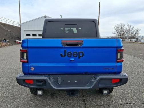 2020 Jeep Gladiator Sport