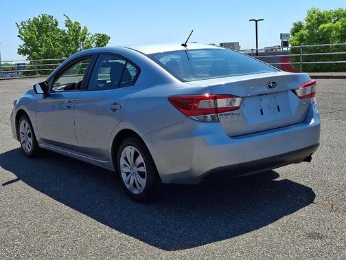 Ice Silver Metallic 2019 Subaru Impreza 2.0i