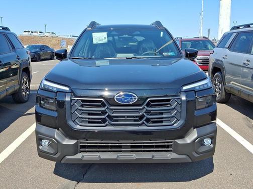 Crystal Black Silica 2026 Subaru Outback Touring XT