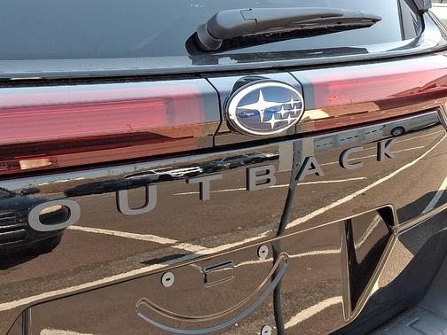 Crystal Black Silica 2026 Subaru Outback Touring XT