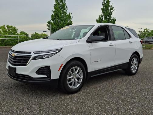 Summit White 2023 Chevrolet Equinox LS