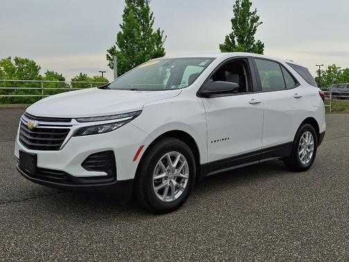 Summit White 2023 Chevrolet Equinox LS