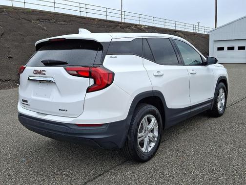 Summit White 2020 GMC Terrain SLE