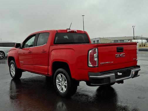 Cardinal Red 2019 GMC Canyon SLE