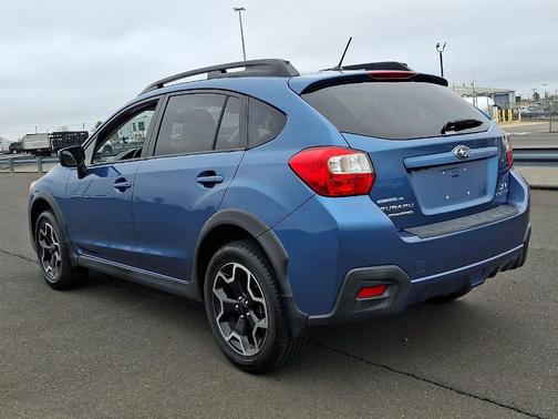 Quartz Blue Pearl 2015 Subaru XV Crosstrek 2.0i Premium