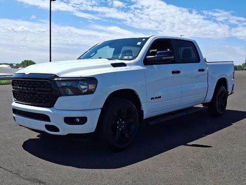 Bright White Clearcoat 2023 RAM 1500 Big Horn