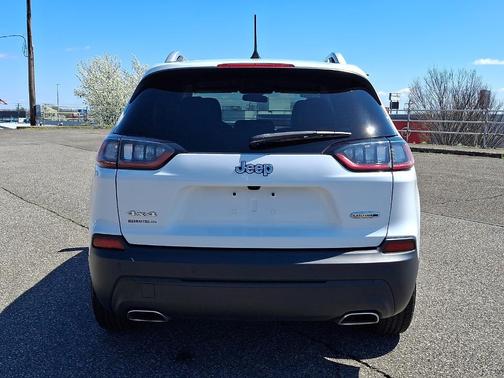 Bright White Clearcoat 2020 Jeep Cherokee Latitude Plus
