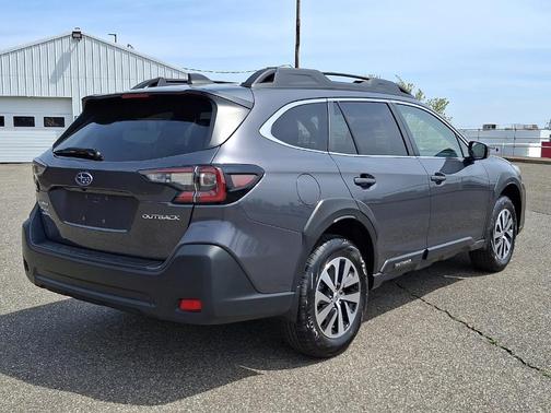 Magnetite Gray Metallic 2025 Subaru Outback Premium