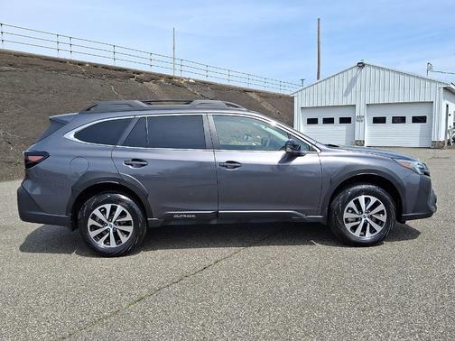 Magnetite Gray Metallic 2025 Subaru Outback Premium