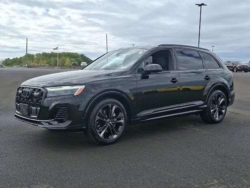 2025 Audi Q7 55 Premium