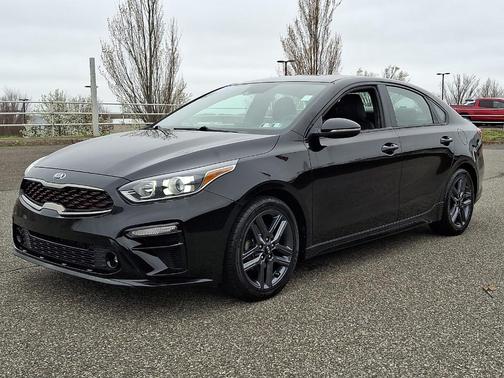 Aurora Black 2020 Kia Forte GT-Line