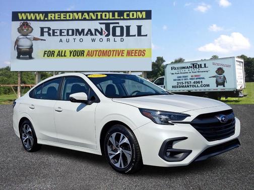 Crystal White Pearl 2023 Subaru Legacy Premium