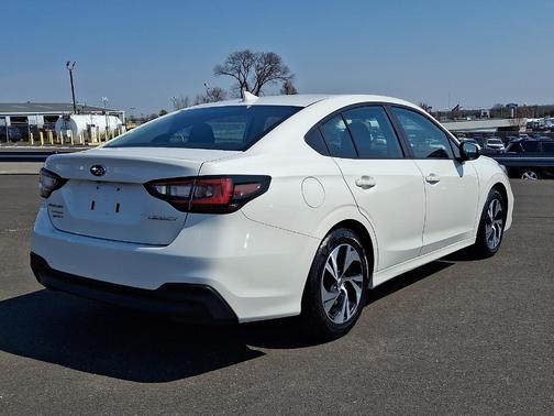 Crystal White Pearl 2023 Subaru Legacy Premium