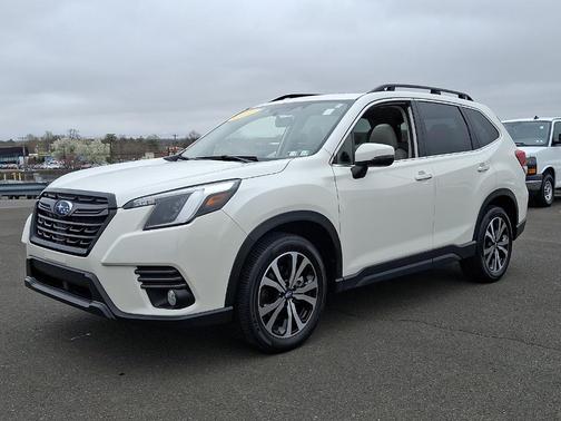 Crystal White Pearl 2023 Subaru Forester Limited