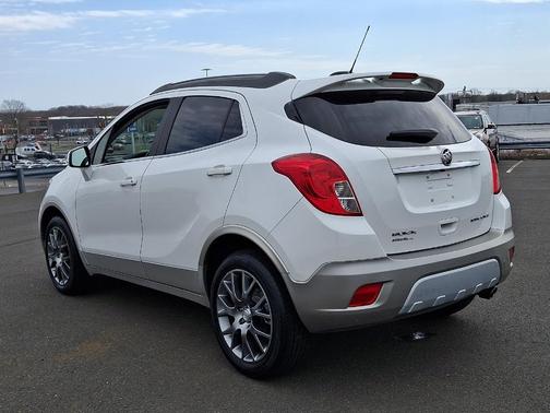 White Pearl Tricoat 2016 Buick Encore Sport Touring