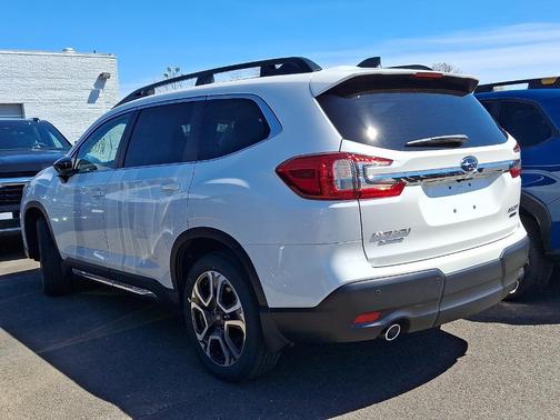 Crystal White Pearl 2026 Subaru Ascent Limited