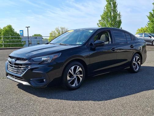 Crystal Black Silica 2024 Subaru Legacy Premium