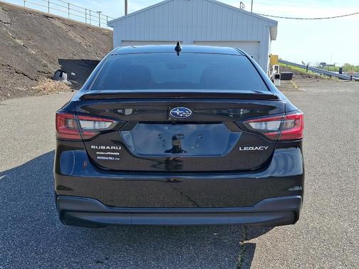 Crystal Black Silica 2024 Subaru Legacy Premium