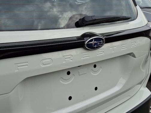 Crystal White Pearl 2026 Subaru Forester