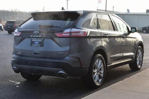 2023 Ford Edge Titanium