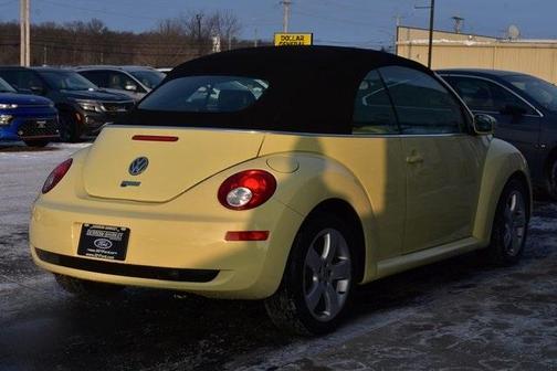 2006 Volkswagen New Beetle 2.5