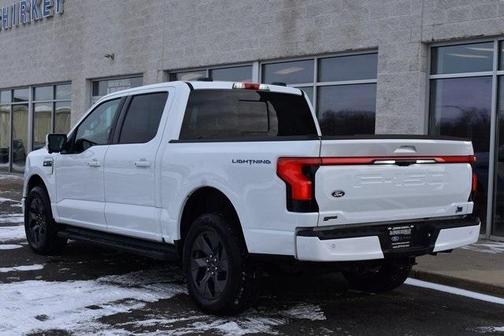 2024 Ford F-150 Lightning LARIAT
