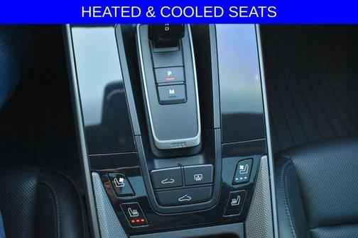 2021 Porsche 911 Carrera