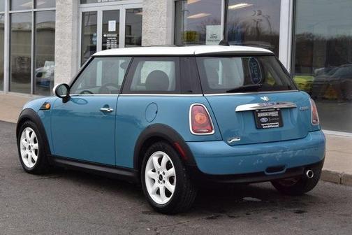 2009 MINI Cooper Base (M6)