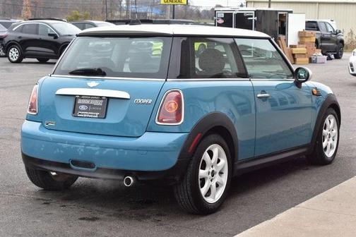 2009 MINI Cooper Base (M6)