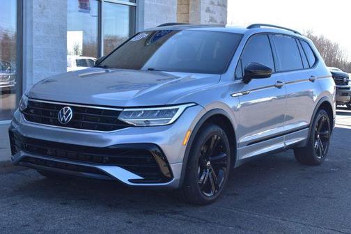 2023 Volkswagen Tiguan 2.0T SE R-Line Black