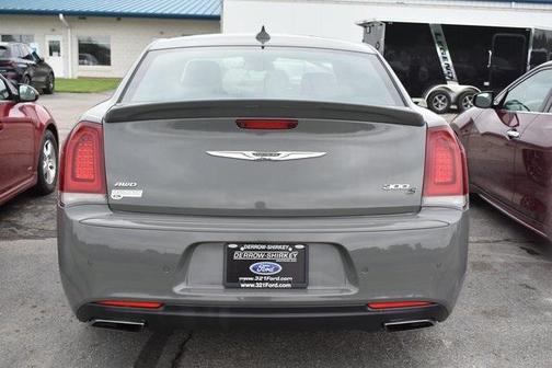 2017 Chrysler 300 S