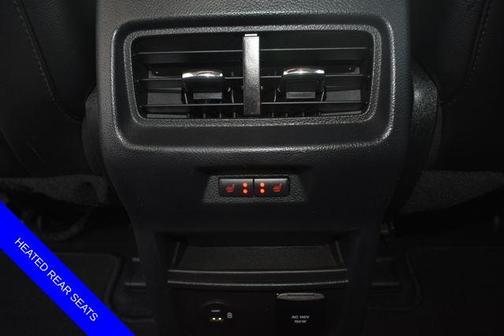 Atlas Blue Metallic 2022 Ford Edge Titanium