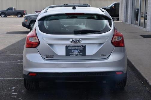 Photo 5 of 40 of 2014 Ford Focus SE