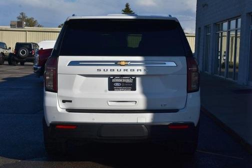 2022 Chevrolet Suburban LT