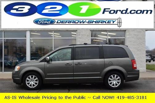 2010 Chrysler Town & Country Touring Plus