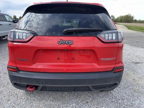 Firecracker Red Clearcoat 2019 Jeep Cherokee Trailhawk