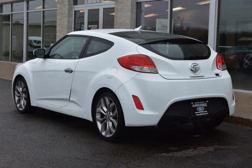 2015 Hyundai Veloster RE:FLEX w/Black